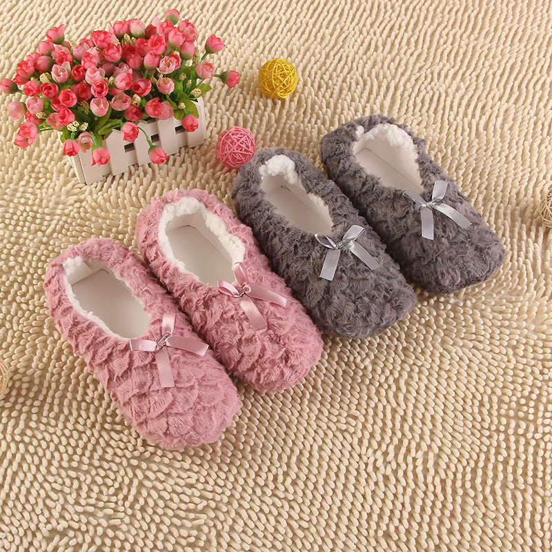 Warm and Soft Indoor Slippers